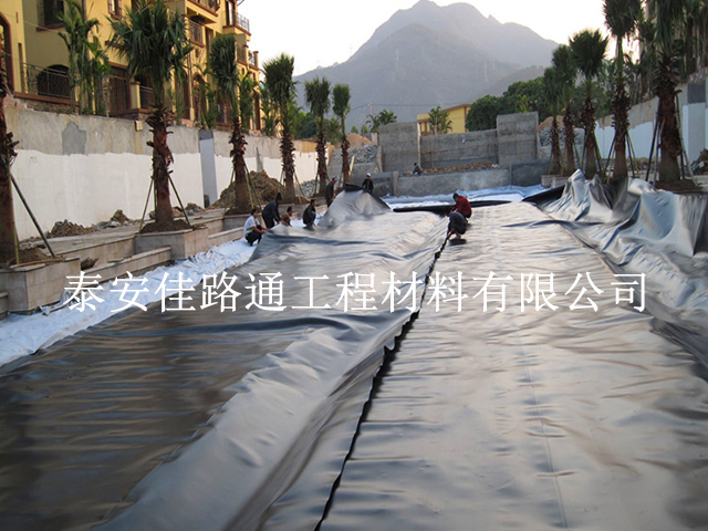 多多關(guān)注水產(chǎn)養(yǎng)殖防滲膜應(yīng)用細節(jié)施工技巧 多多關(guān)注水產(chǎn)養(yǎng)殖防滲膜應(yīng)用細節(jié)施工技巧