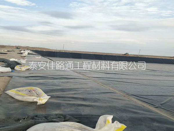 貯存魚塘防滲膜的過程有哪些硬性條件？
