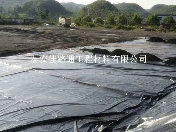 魚蝦養(yǎng)殖防滲膜膠粘方法須格外注意 魚蝦養(yǎng)殖防滲膜膠粘方法須格外注意