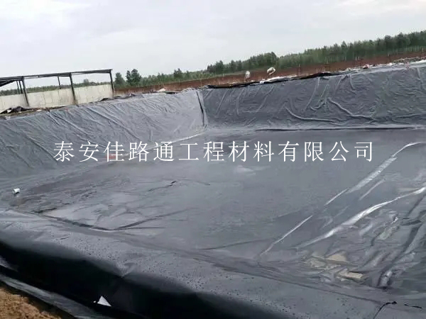 做好沼氣池土工膜施工細節(jié)的注意尤其關(guān)鍵 做好沼氣池土工膜施工細節(jié)的注意尤其關(guān)鍵
