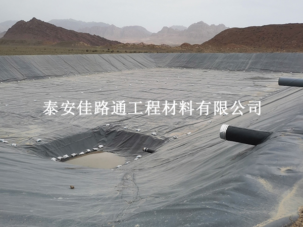 沼氣池防滲膜施工過程控制技巧 筑牢防滲密封防線