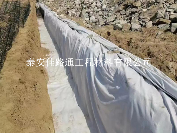 垃圾填埋場防滲靠什么？長絲土工布接縫處理才是真正的"命門"